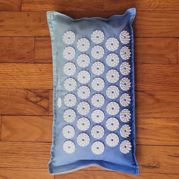 Acupuncture Pillow - Picture 2 of 3